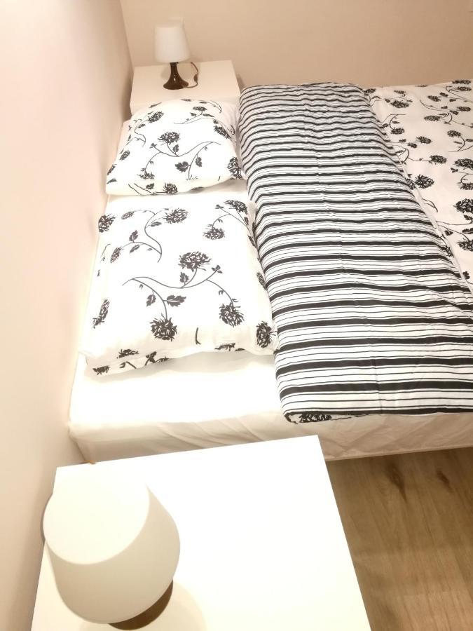 White Rose Apartment ブダペスト エクステリア 写真